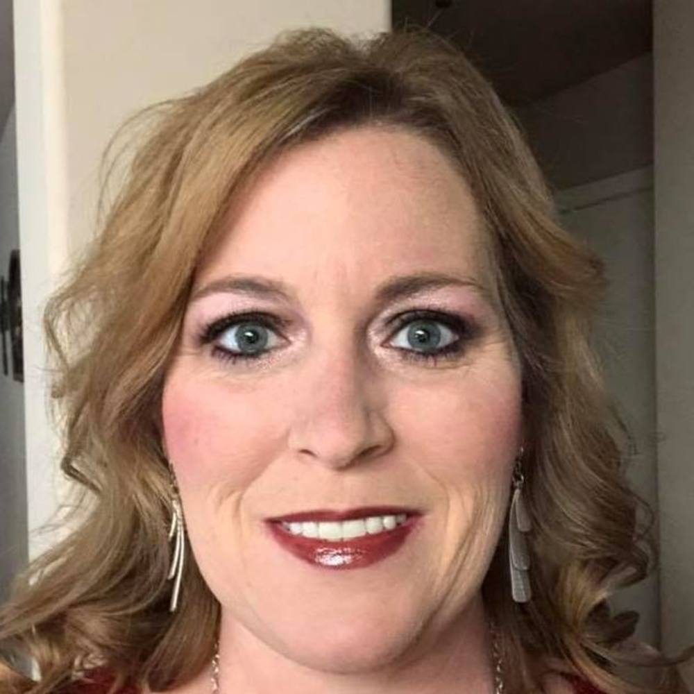 Meet your Posher, Connie